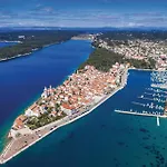 2 Bedroom In Rab
