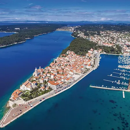2 Bedroom In Rab