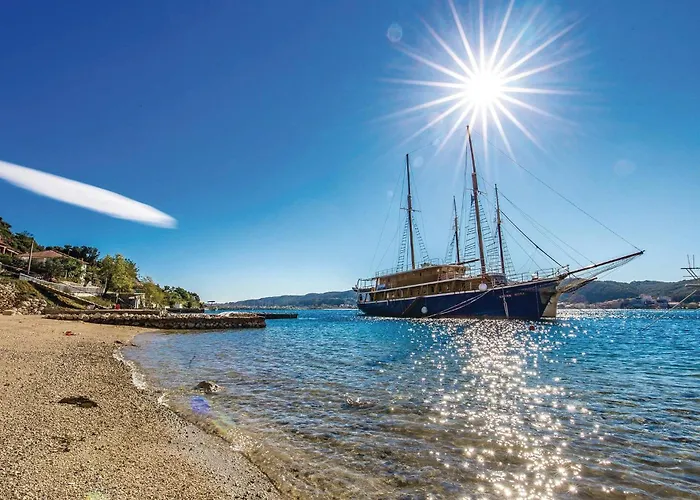 2 Bedroom In Rab Rab Town